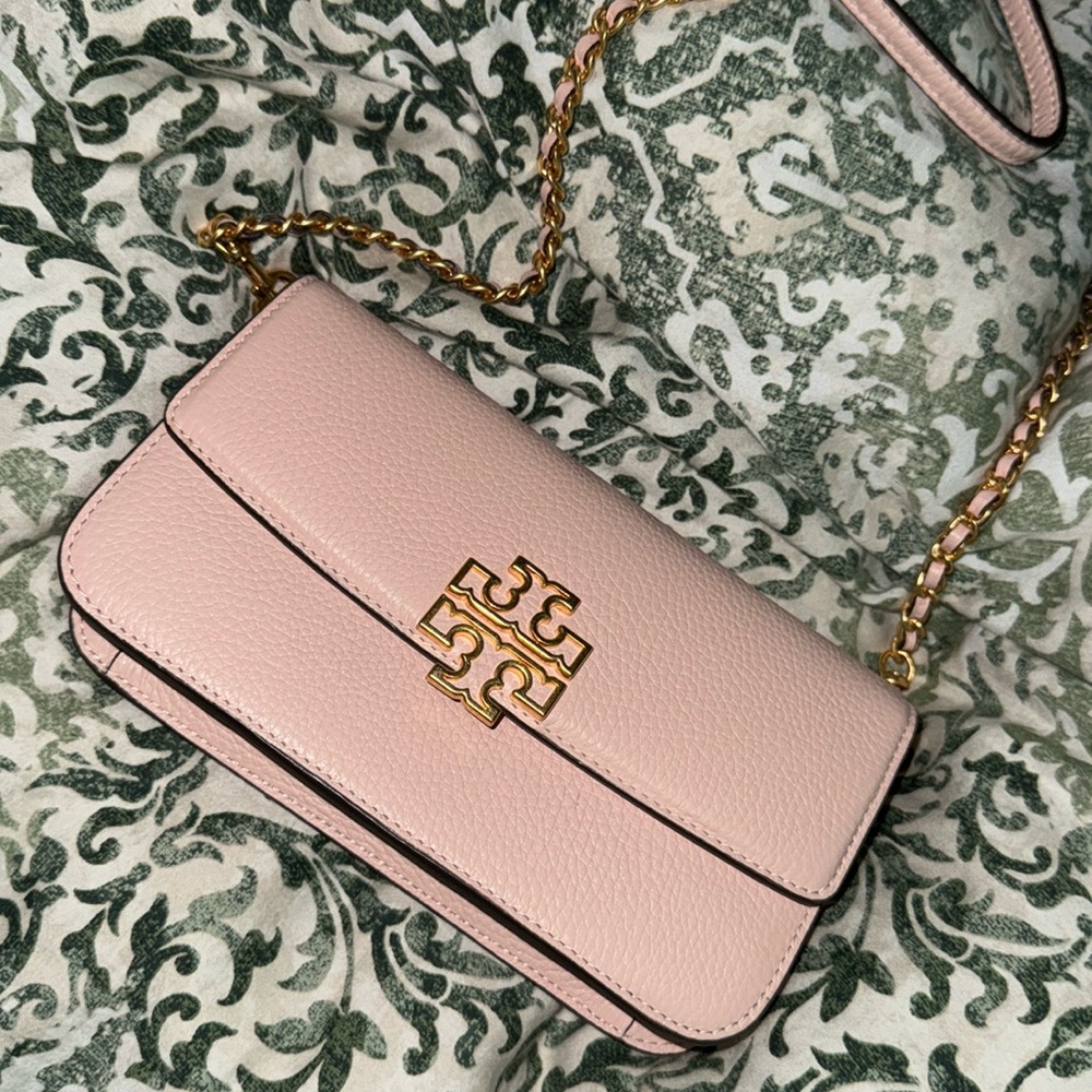Tory Burch Pink Wallet On Chain